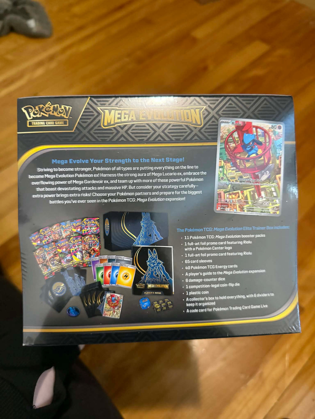 Mega Evolution Pokémon Center Elite Trainer Box (Mega Lucario)